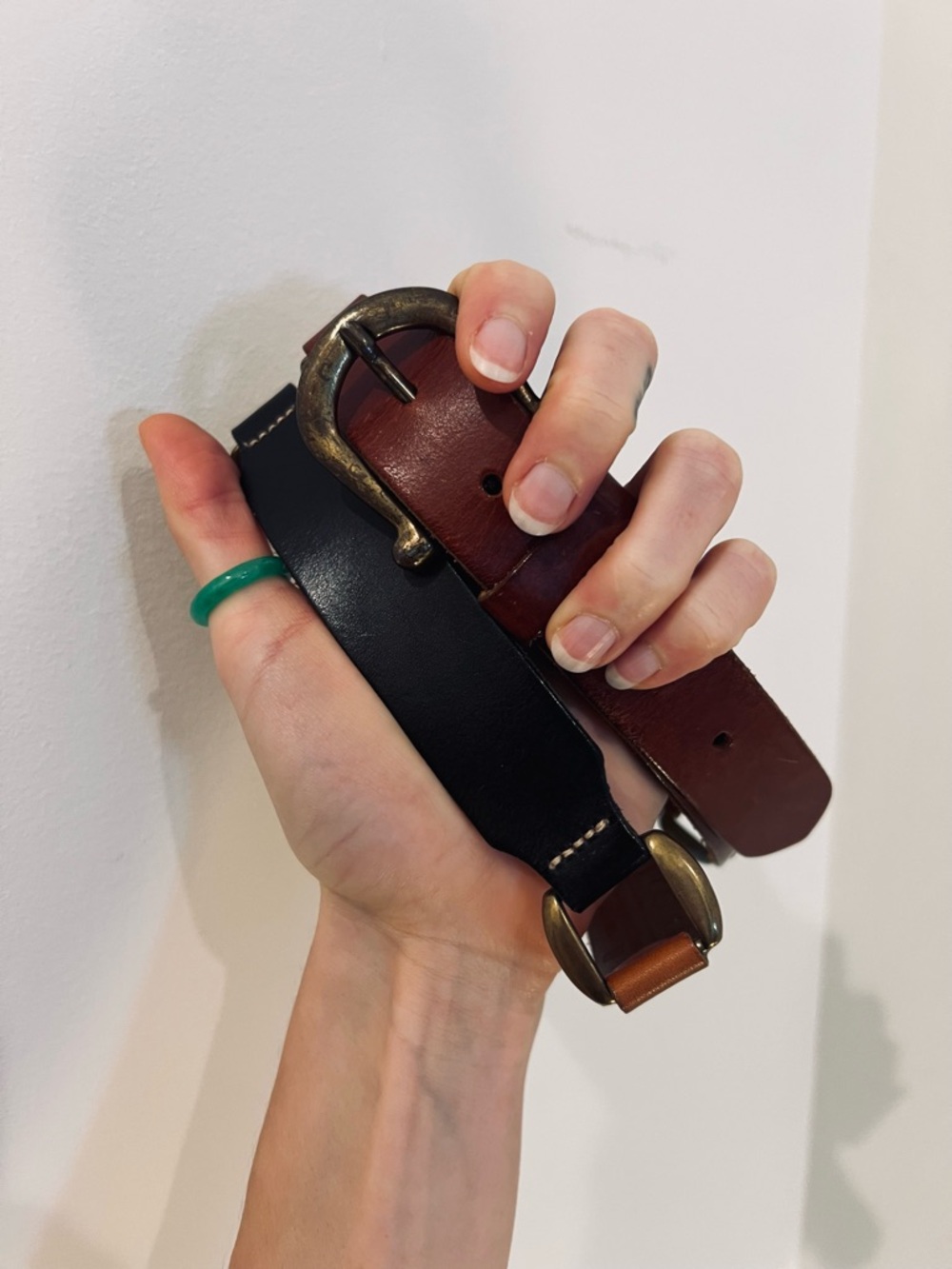 80s Fossil Two-Tone Brown and Burgundy Leather Belt with Brass Buckle - Picture 6 of 7
